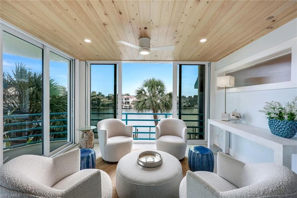 305 Park Shore Dr 2-234, Naples, FL 34103-20