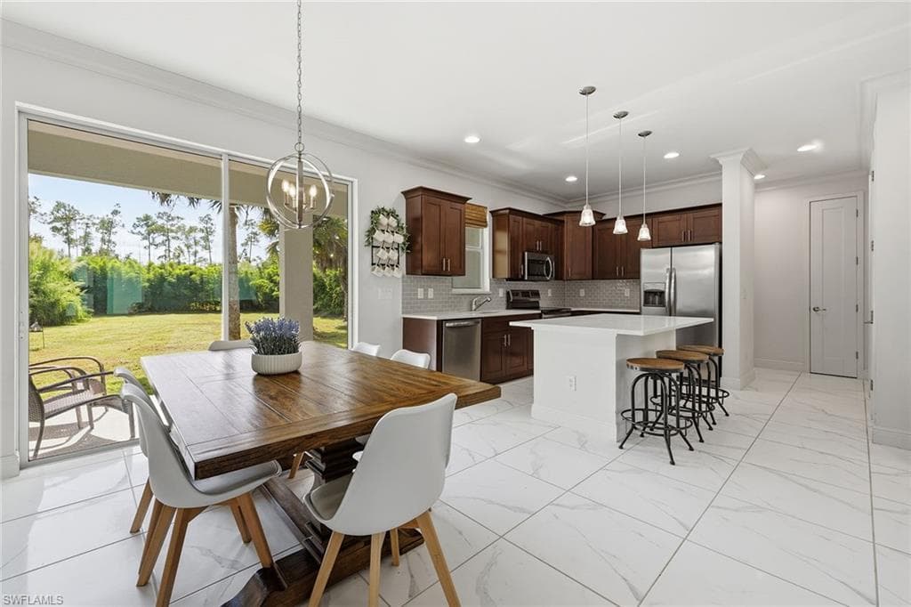 3380 4th Ave NE, Naples, FL 34120-9