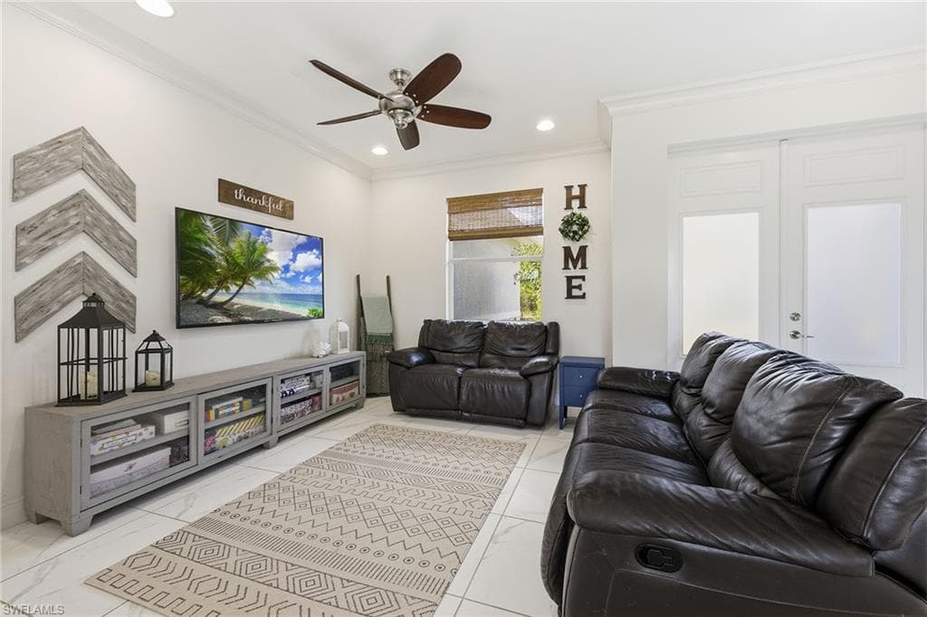 3380 4th Ave NE, Naples, FL 34120-11