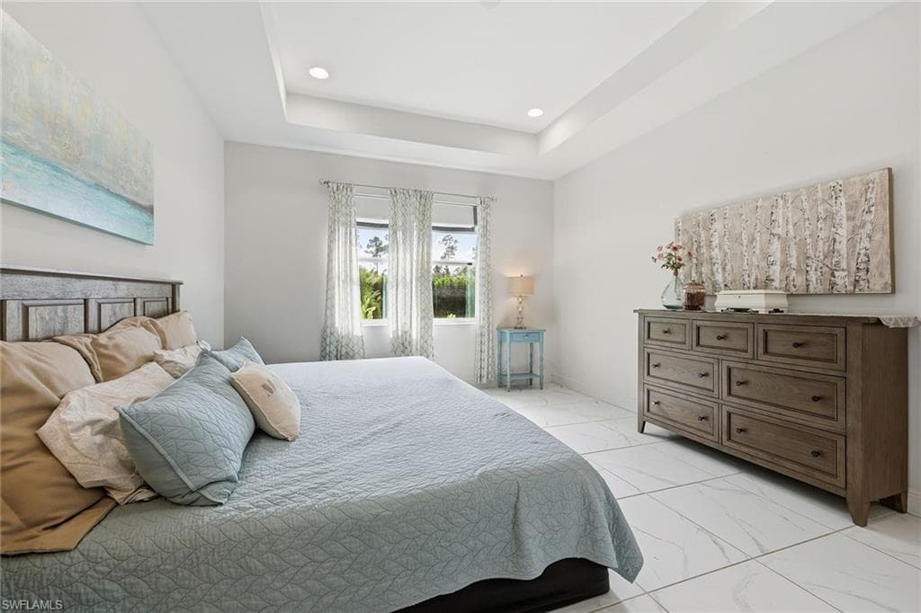 3380 4th Ave NE, Naples, FL 34120-14