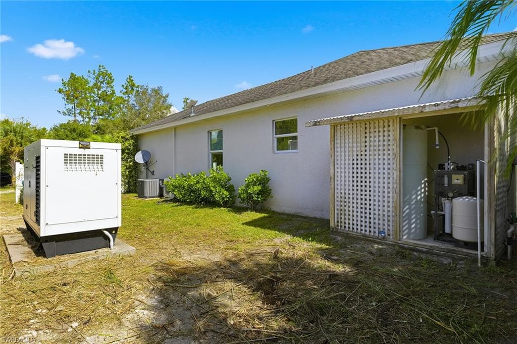 3380 4th Ave NE, Naples, FL 34120-33