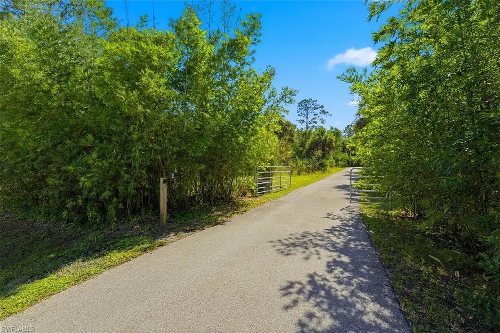 3380 4th Ave NE, Naples, FL 34120-35