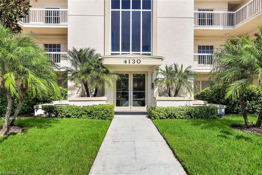 4130 Bayhead Dr 303, Bonita Springs, FL 34134-24