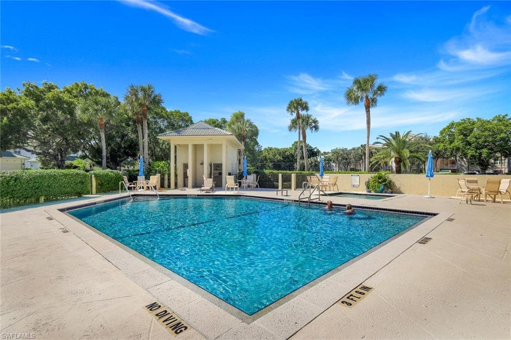 4130 Bayhead Dr 303, Bonita Springs, FL 34134-34