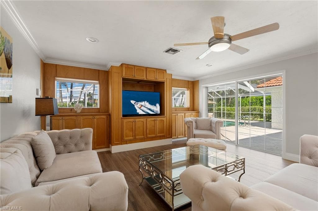 503 Neapolitan Way, Naples, FL 34103-5