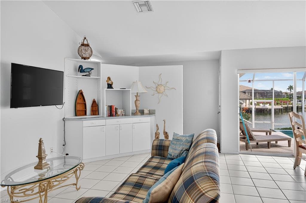 51 Hickory Ct, Marco Island, FL 34145-20