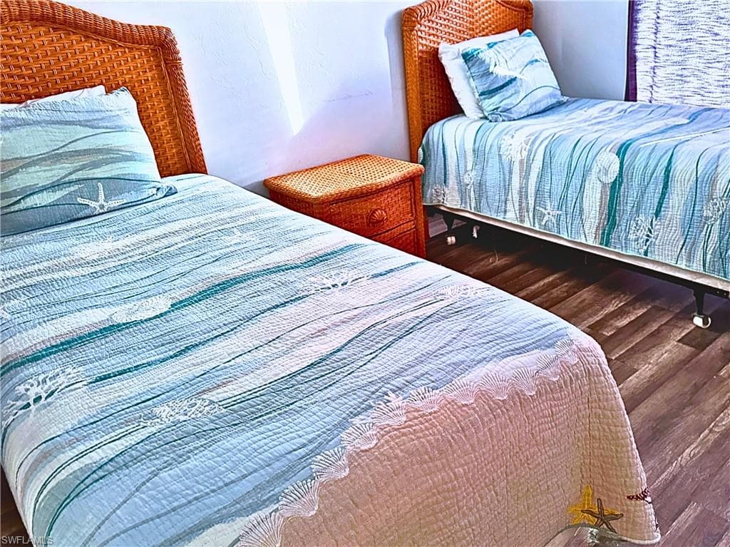 51 Hickory Ct, Marco Island, FL 34145-34