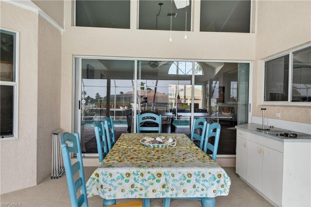 51 Hickory Ct, Marco Island, FL 34145-38