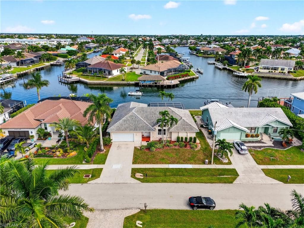 51 Hickory Ct, Marco Island, FL 34145-44