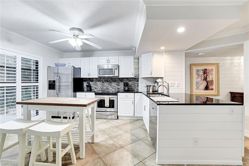 1085 Bald Eagle Dr C303, Marco Island, FL 34145-13