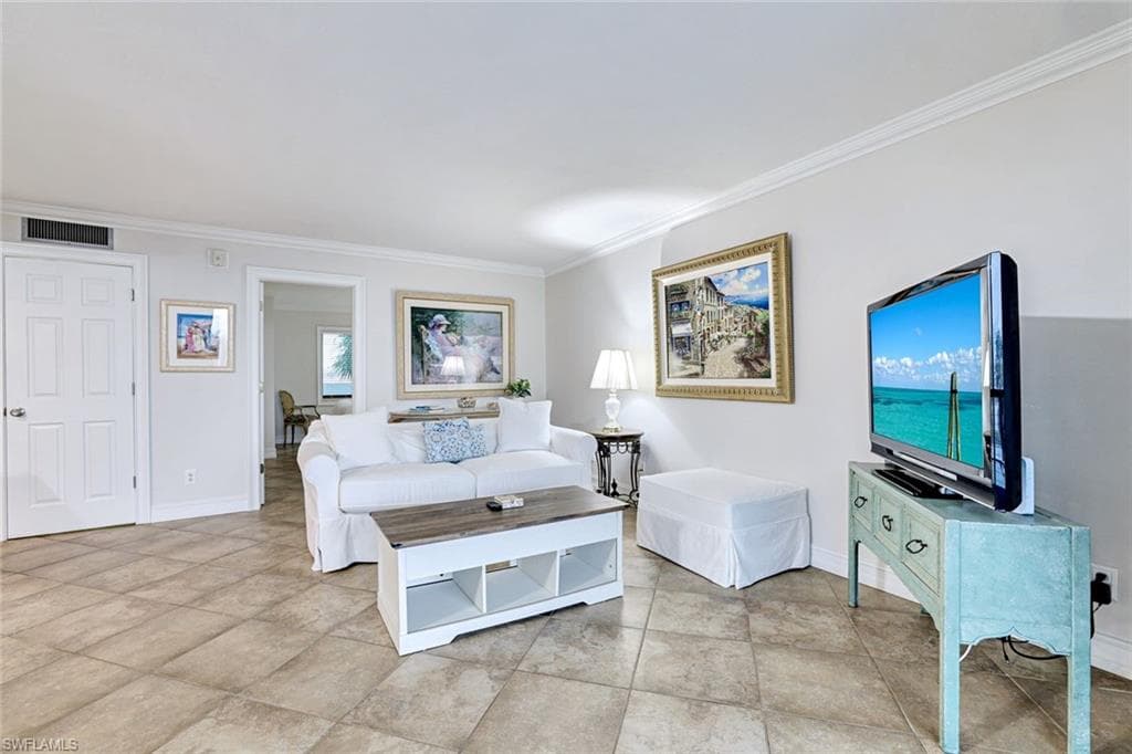 1085 Bald Eagle Dr C303, Marco Island, FL 34145-6