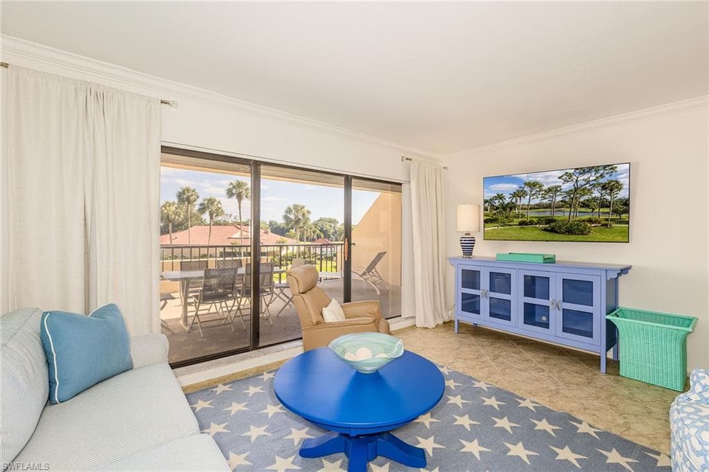 6350 Pelican Bay Blvd B-105, Naples, FL 34108-1