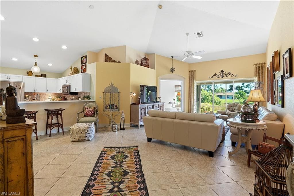 3688 Kent Dr, Naples, FL 34112-14