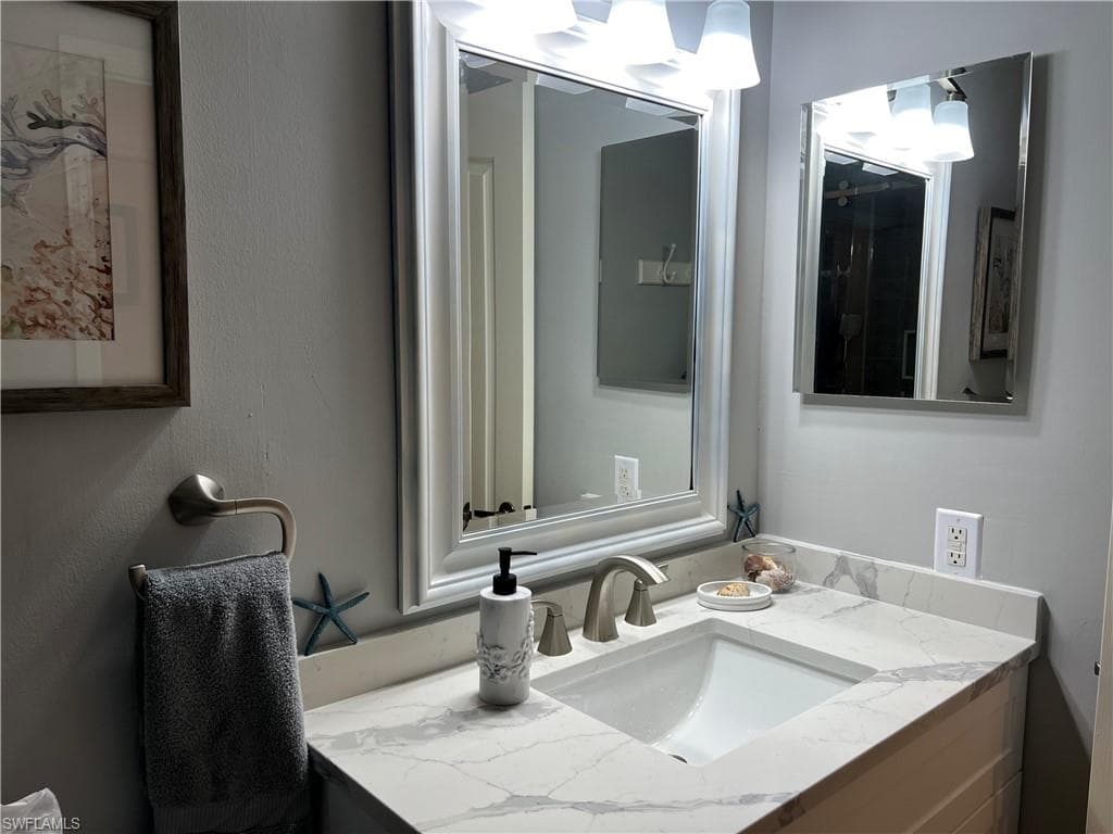 7505 Stoneybrook Dr 713, Naples, FL 34112-20