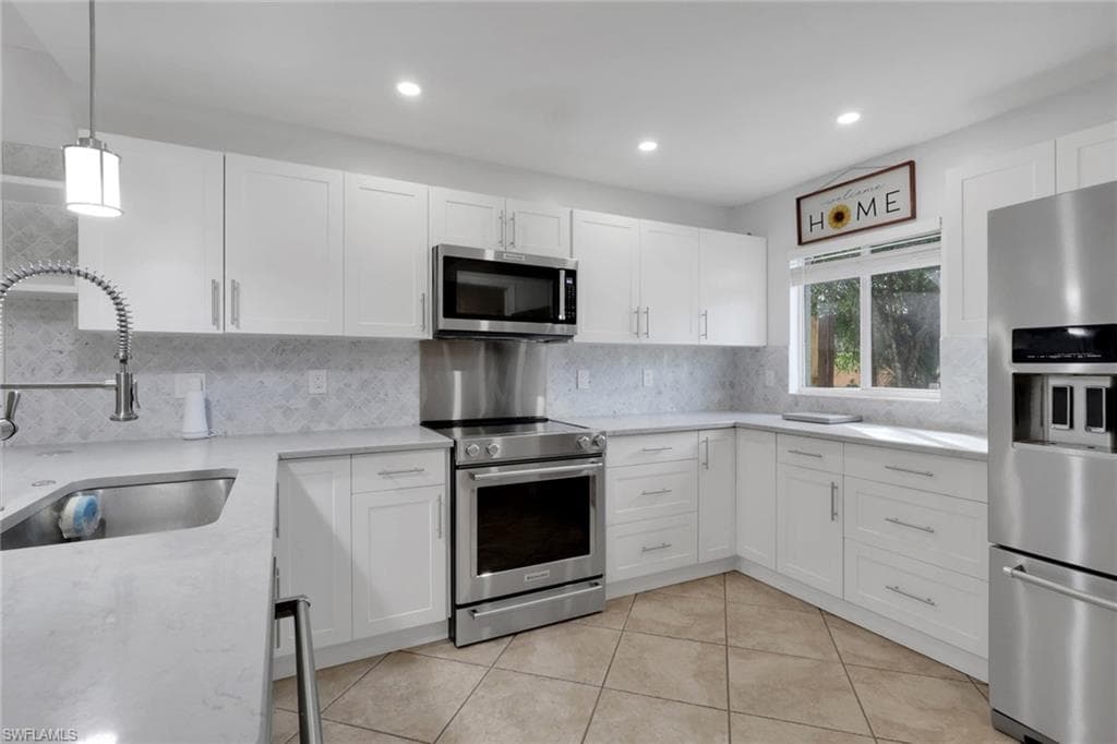 5160 44th St NE, Naples, FL 34120-11