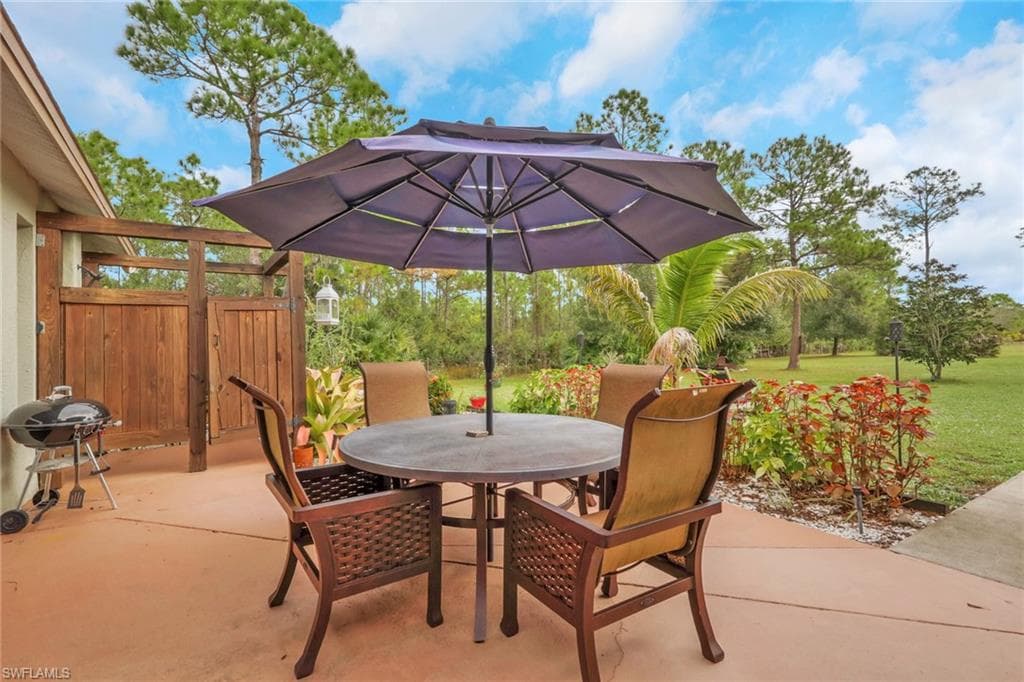 5160 44th St NE, Naples, FL 34120-23