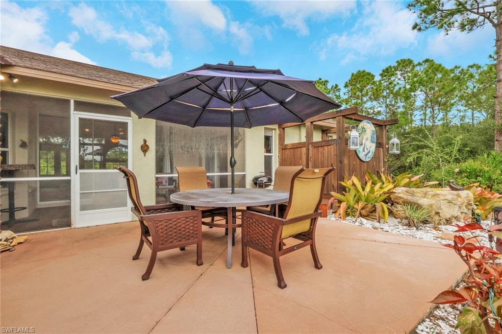 5160 44th St NE, Naples, FL 34120-24