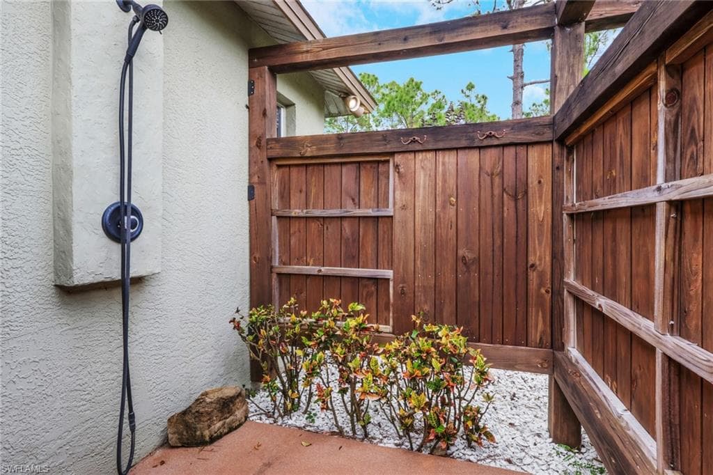 5160 44th St NE, Naples, FL 34120-26