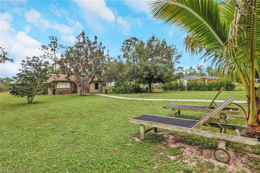 5160 44th St NE, Naples, FL 34120-27