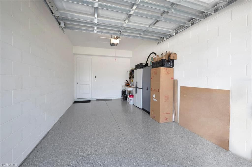 2542 Seychelles Dr 704, Naples, FL 34112-25