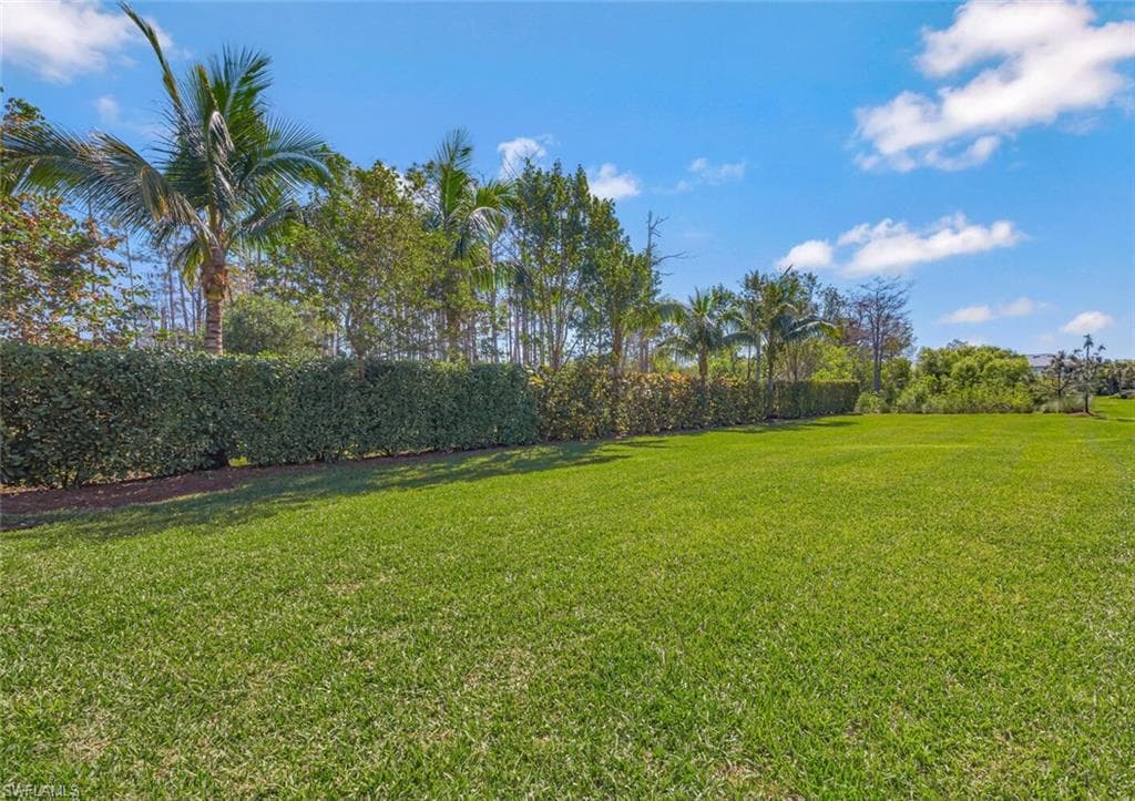 2542 Seychelles Dr 704, Naples, FL 34112-28