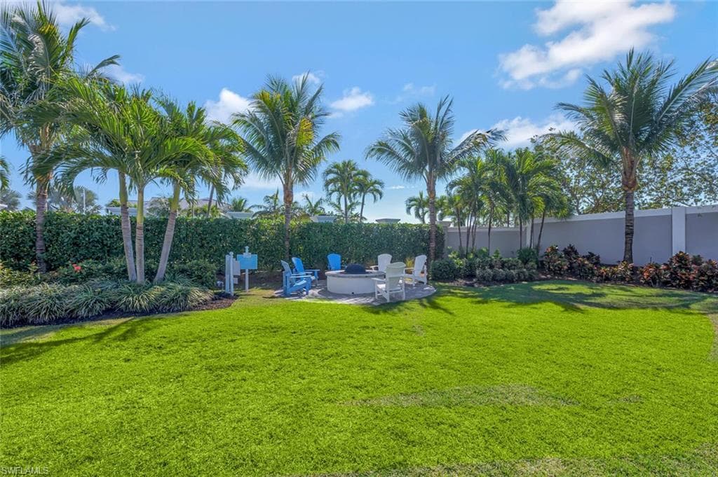 2542 Seychelles Dr 704, Naples, FL 34112-32