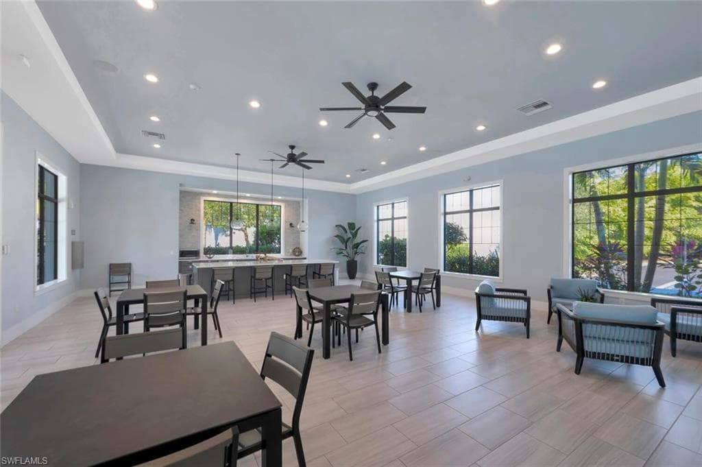 2542 Seychelles Dr 704, Naples, FL 34112-34