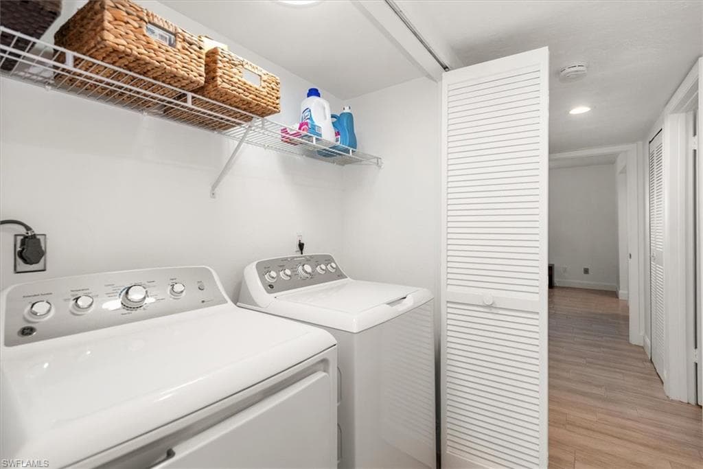 5665 Trailwinds Dr 616, Fort Myers, FL 33907-16