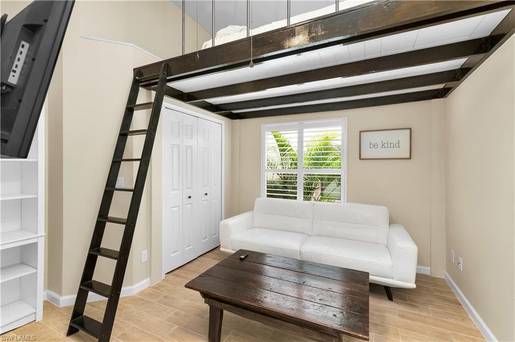 7739 Citrus Hill Ln, Naples, FL 34109-19