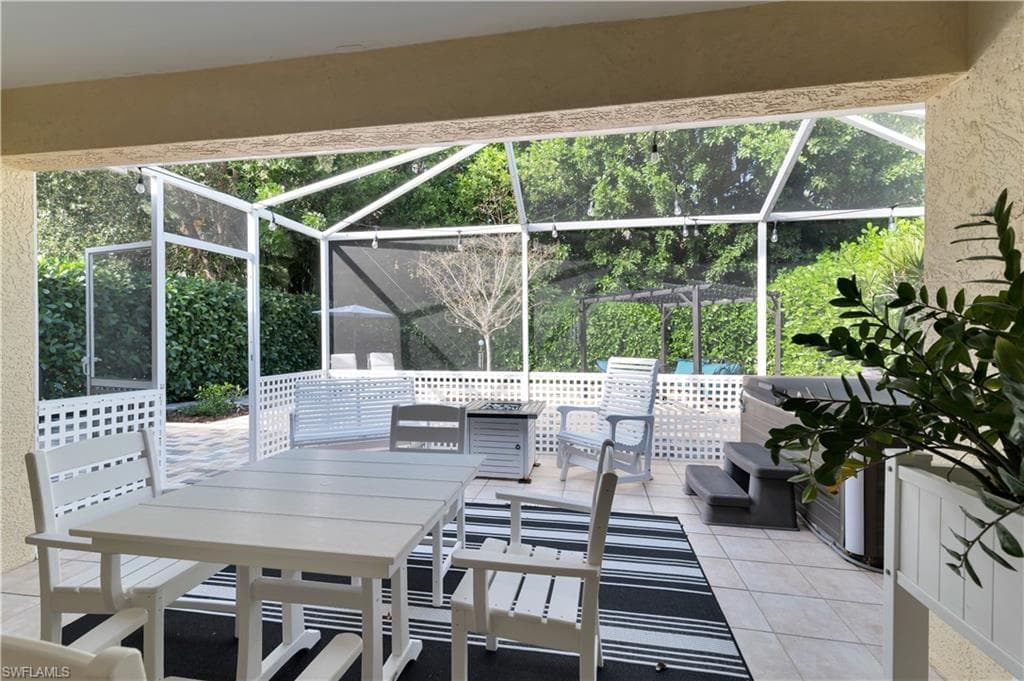 7739 Citrus Hill Ln, Naples, FL 34109-22