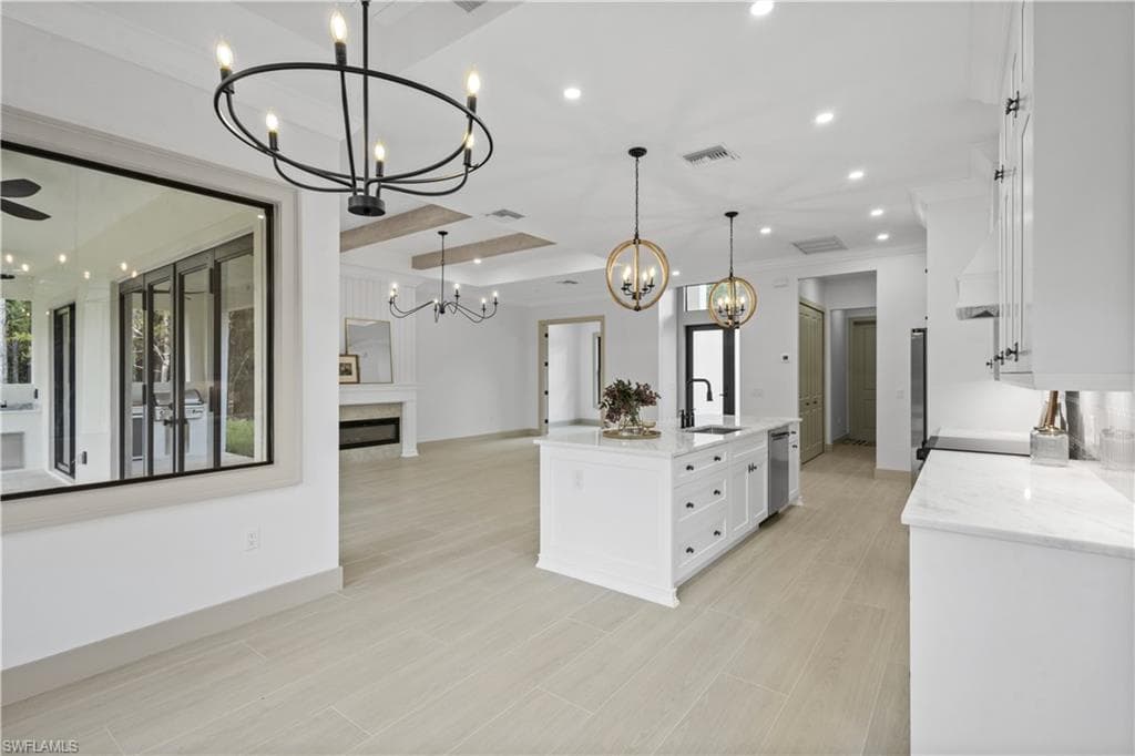 4895 22 Ave SE, Naples, FL 34117-16