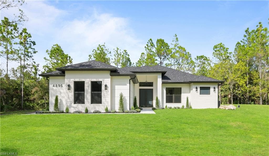 4895 22 Ave SE, Naples, FL 34117-1