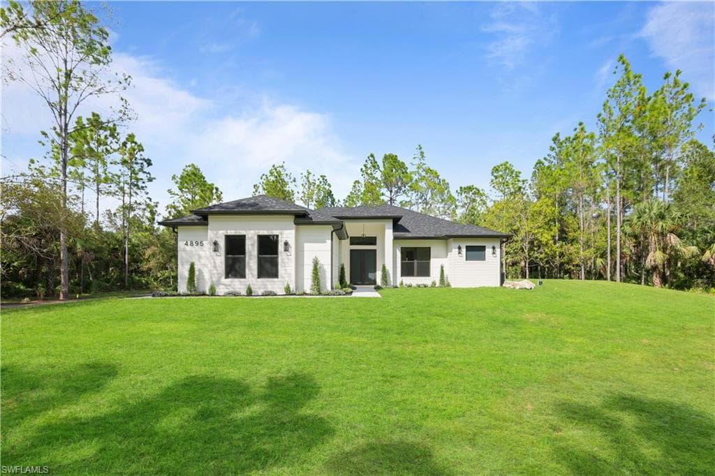 4895 22 Ave SE, Naples, FL 34117-2