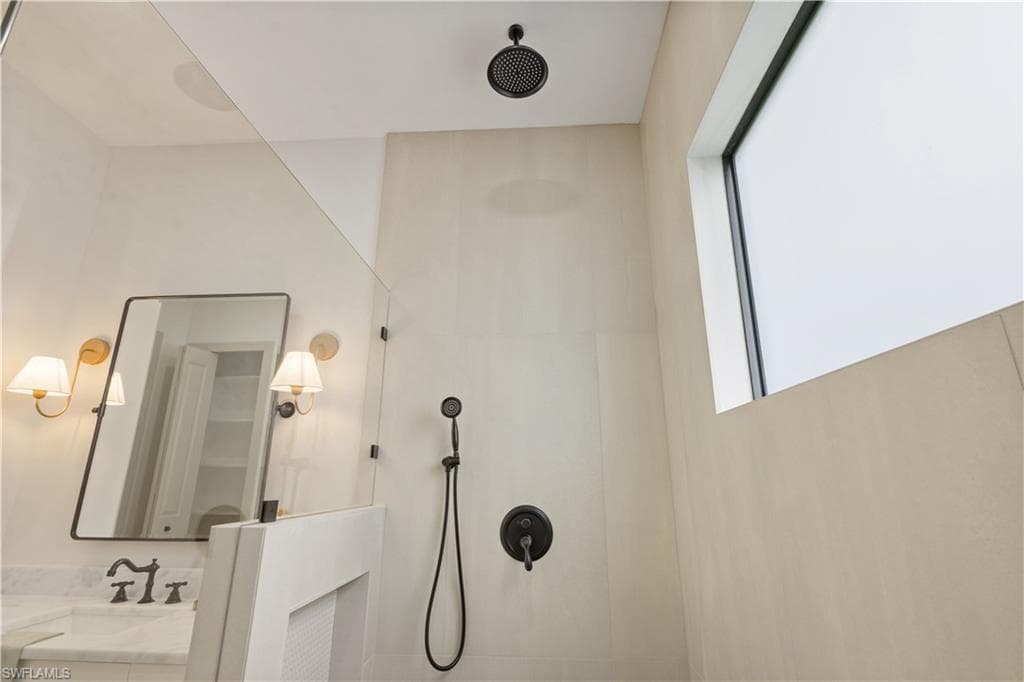 4895 22 Ave SE, Naples, FL 34117-39