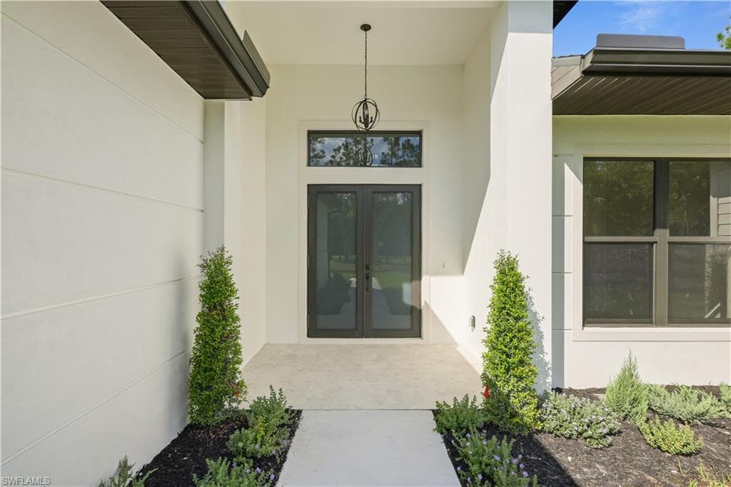 4895 22 Ave SE, Naples, FL 34117-6