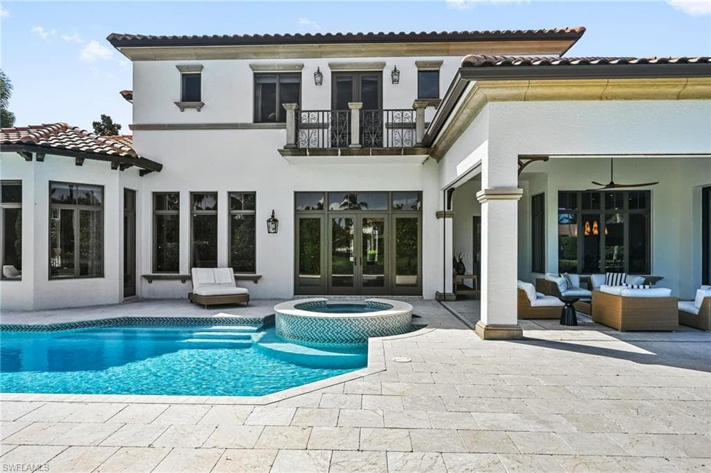 333 Sedgwick Ct, Naples, FL 34108-10