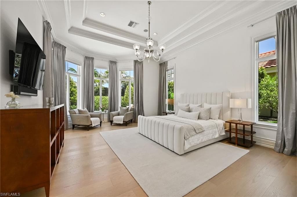 333 Sedgwick Ct, Naples, FL 34108-32