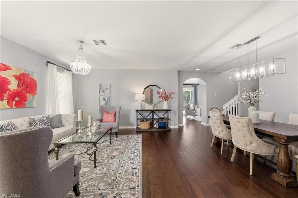 2004 Par Dr, Naples, FL 34120-1