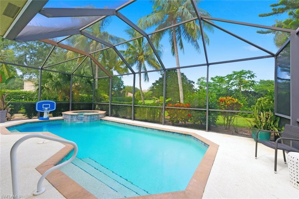 2004 Par Dr, Naples, FL 34120-30