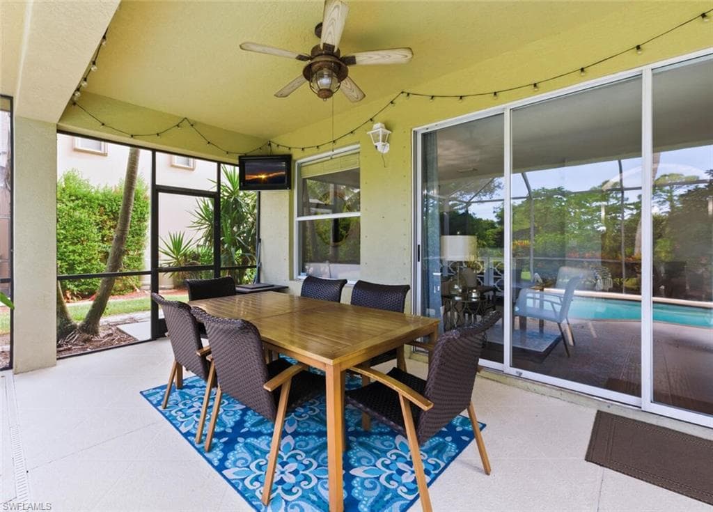 2004 Par Dr, Naples, FL 34120-35