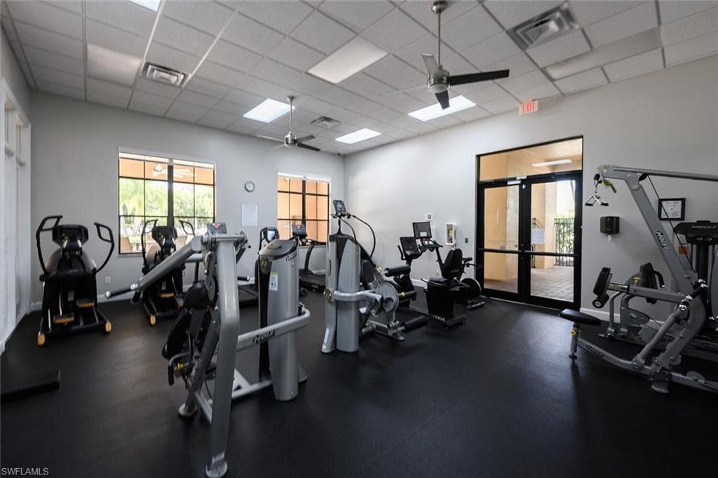 2004 Par Dr, Naples, FL 34120-41