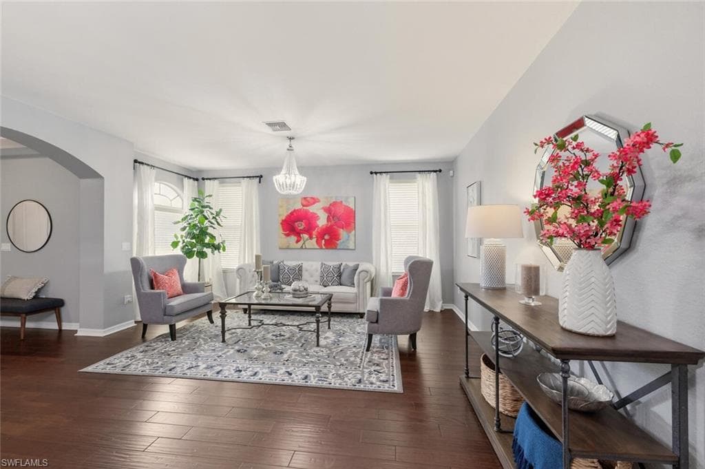 2004 Par Dr, Naples, FL 34120-5