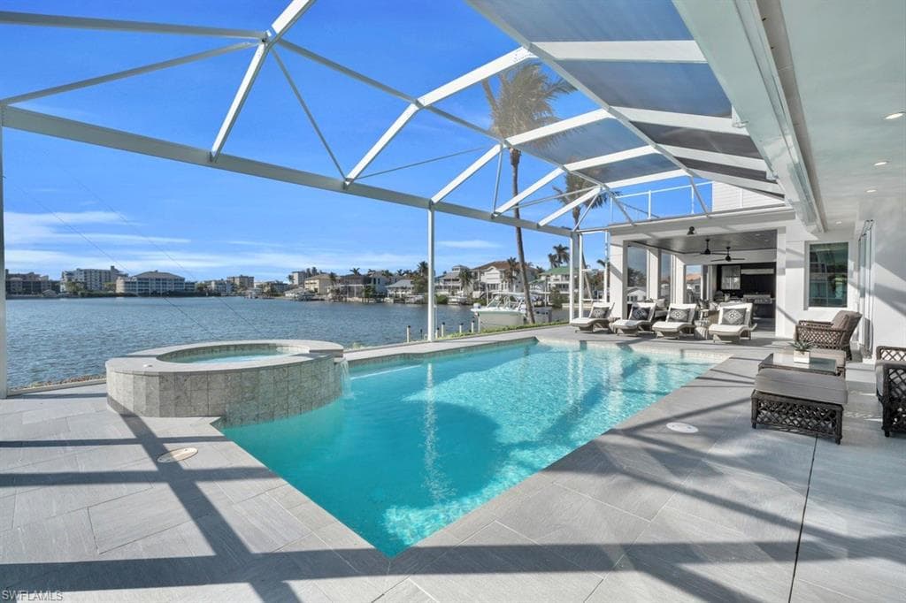 414 Palm Ct, Naples, FL 34108-29