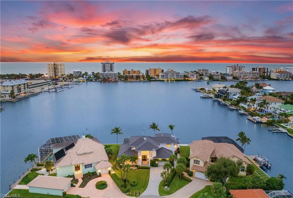 414 Palm Ct, Naples, FL 34108-30