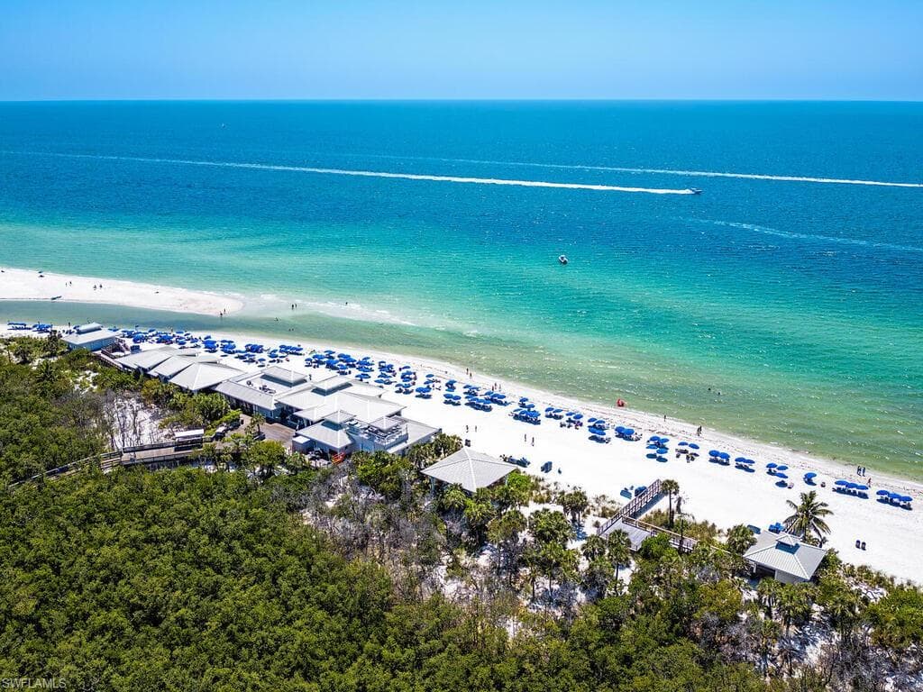 7032 Pelican Bay Blvd E202, Naples, FL 34108-17