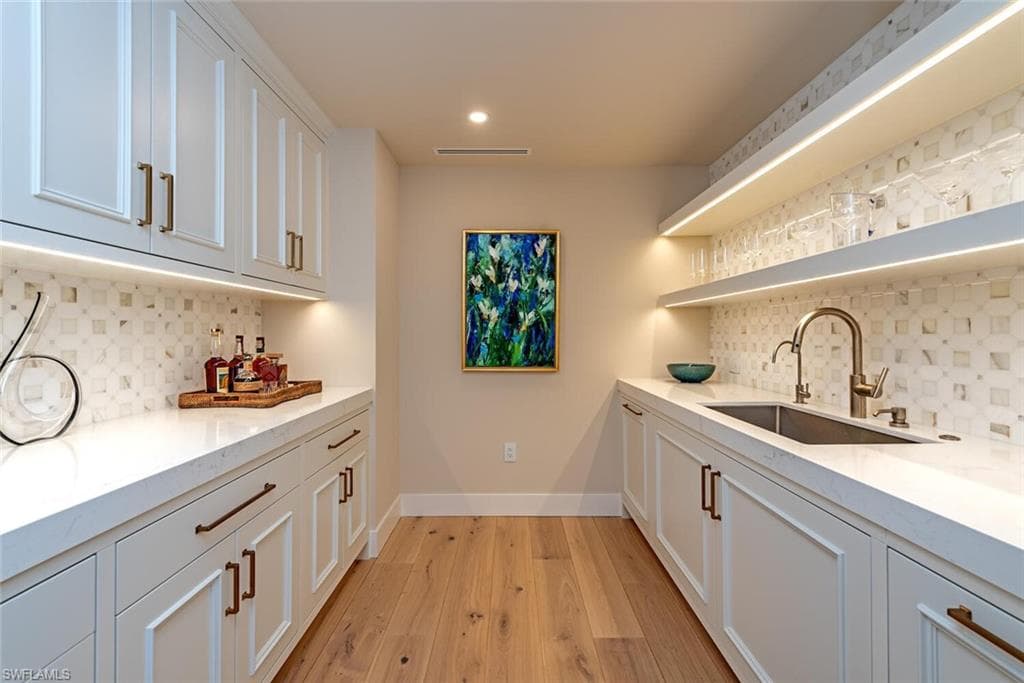 13935 Old Coast Rd 606, Naples, FL 34110-12