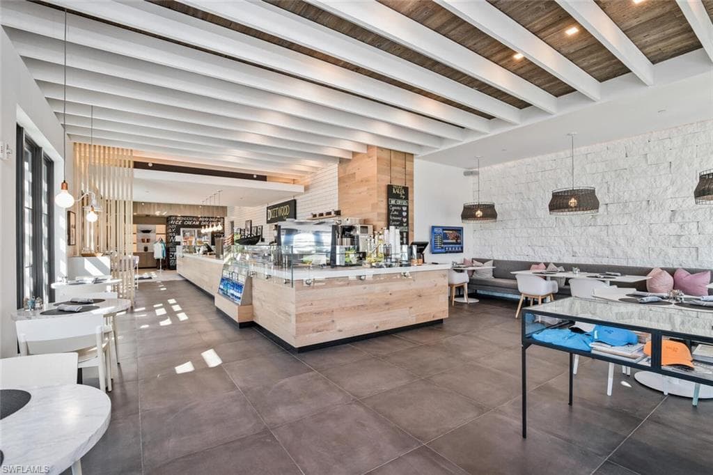 13935 Old Coast Rd 606, Naples, FL 34110-43