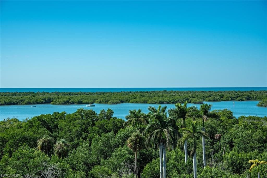 13935 Old Coast Rd 606, Naples, FL 34110-5