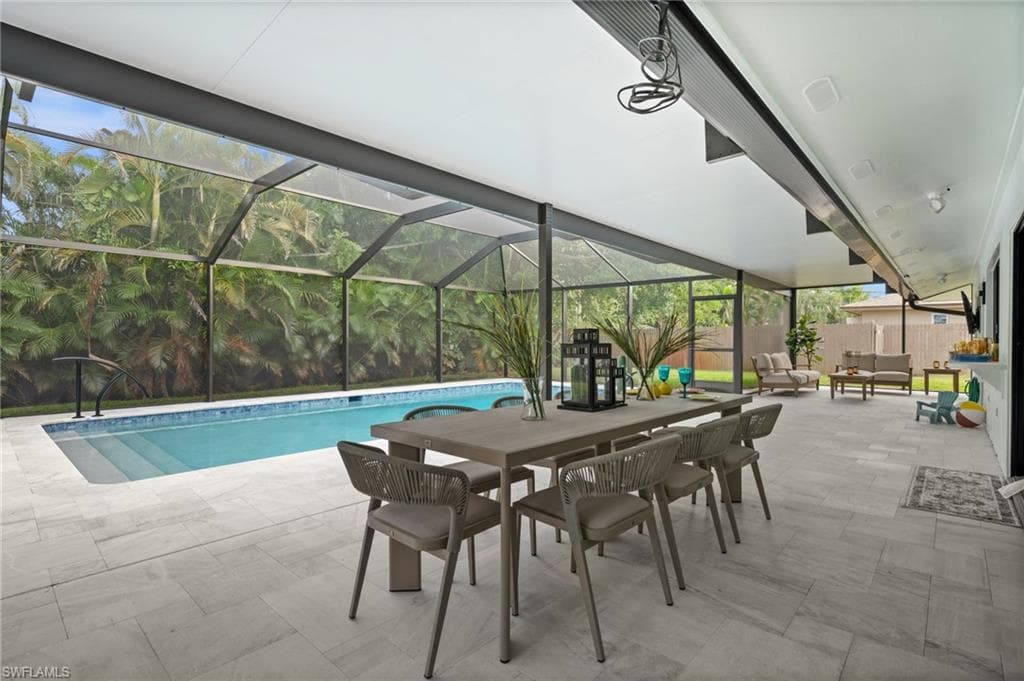 472 Palm River Blvd, Naples, FL 34110-23