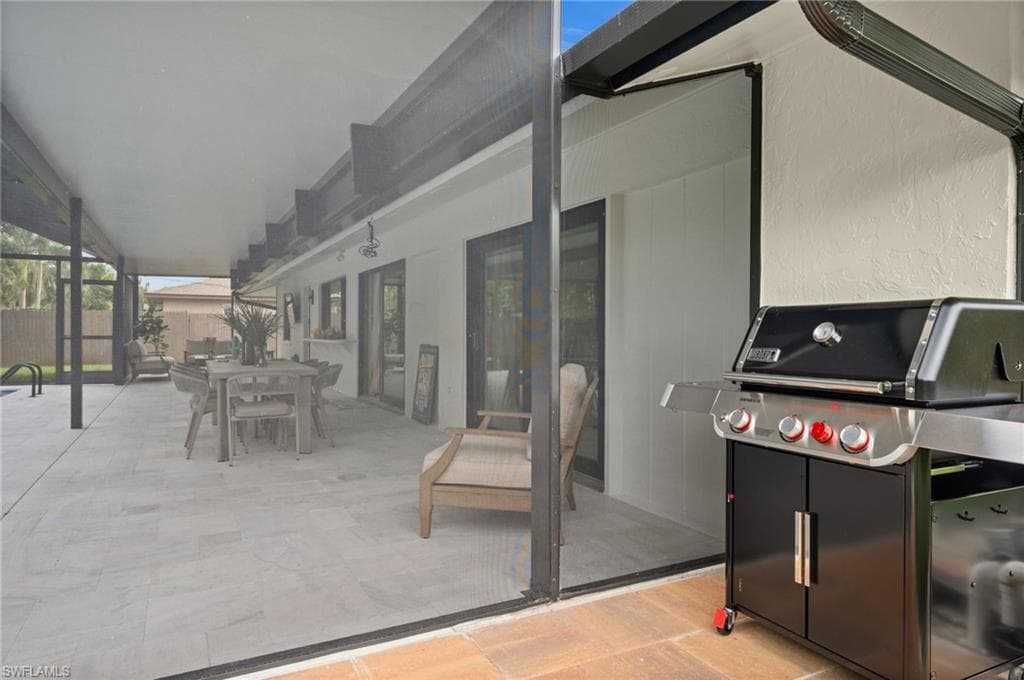 472 Palm River Blvd, Naples, FL 34110-28